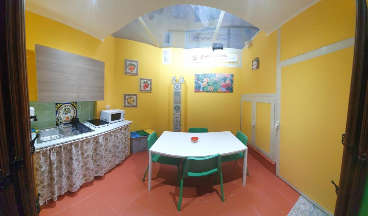 Sicilia Bedda Taormina Apartment Ngoại thất bức ảnh