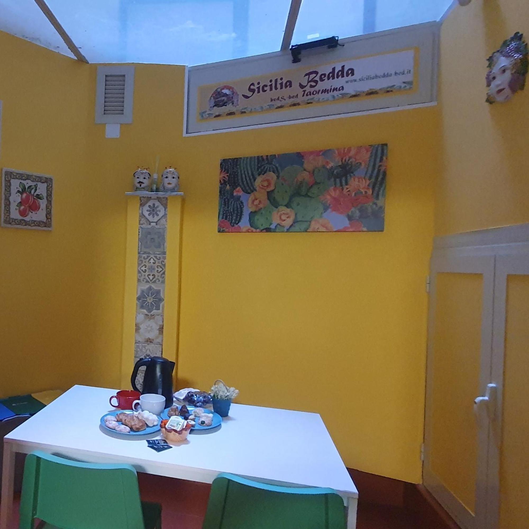 Sicilia Bedda Taormina Apartment Ngoại thất bức ảnh
